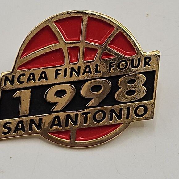 Vtg 1998  NCAA BASKETBALL FINAL FOUR ENAMEL Basketball Shaped PIN SAN ANTONIO - Picture 3 of 14